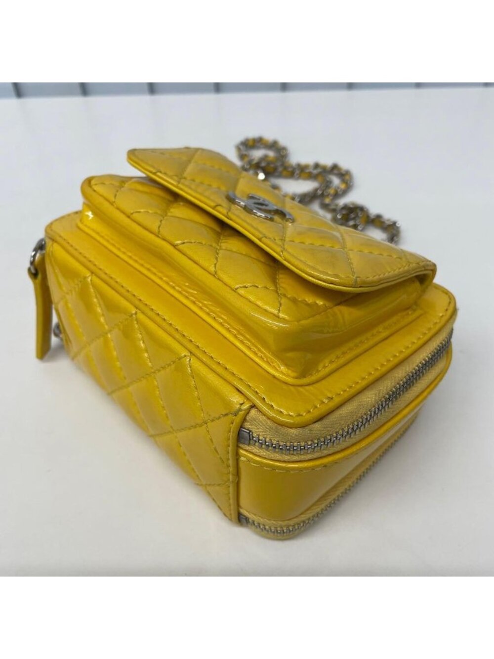 Chanel Mini Quilted Patent Leather Chain - Picture 5 of 10